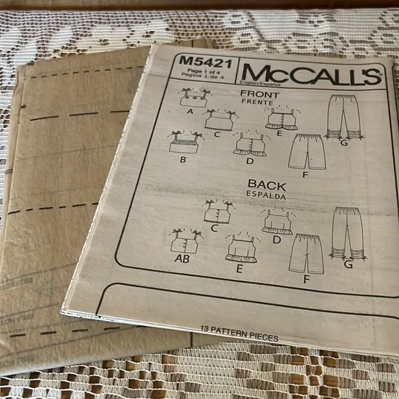 McCalls Sewing Pattern 7-14 - Picture 4 of 4